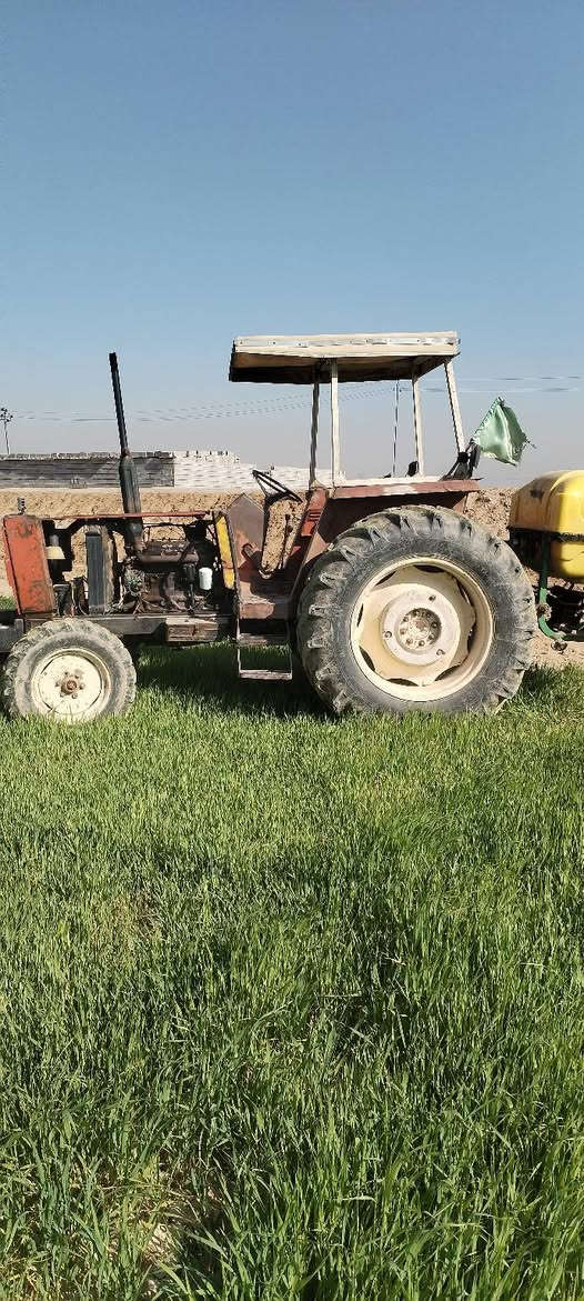 من رخصت مدير الكروب  سلام عليكم مكينه  البيع فيات 780مكفوله كفاله عامه رقم وسنويه موجوداد السعر 9ونص وبيه مجال  مكان واسط الصويره  رقم الهاتف ***********/***********
