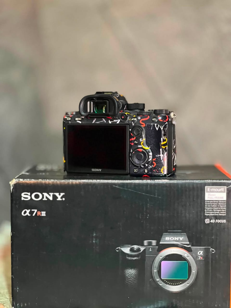 sony a7R3 نضافه ٩٩٪؜ مابيه زلغ شتر ٢٥k مكاني ناصريه مركز ***********
