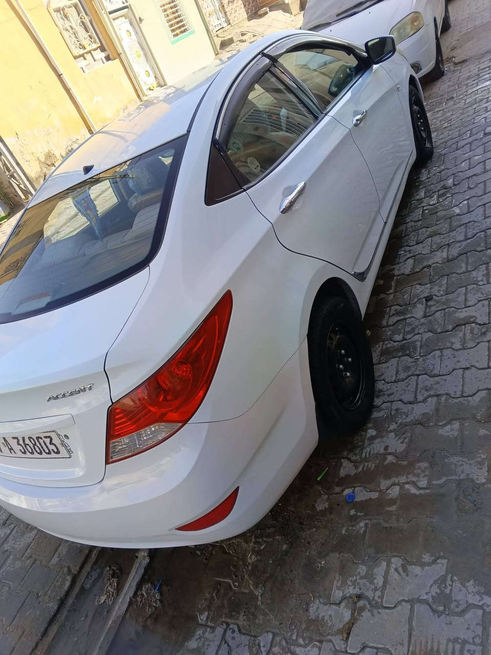 سلام عليكم اكسنت موديل 13بيهه وارد خليجي مكفوله بيه بس جاملغ صبغ اوبيهه بارد بجاملغ المقابيله شبر والباقي كفاله محرك1600محرك كير مكفولات سياره ماعايزه اي شي مكان نجف ***********

