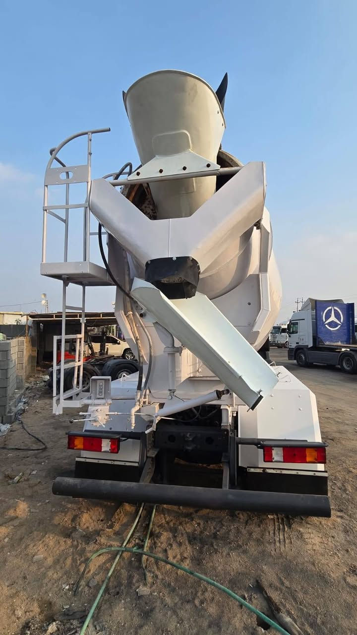 السلام عليكم للبيع خباطات اكتروز  عدد 2 موديل 2008 دخول جديد كفالة عامة 10 متر جاهزات من كلشي 
للستفسار :*********** /*********** 
مكان السيارات البصره /الزبير
