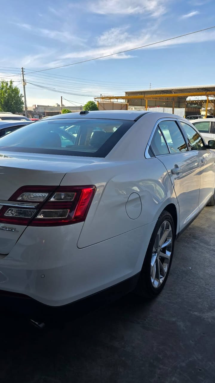 السلام عليكم 
من رخصة الادمن
فورد تورس 2013 SEL
شاشة كبيرة
داخلها نظيف جدا
كير ومحرك وحدادية كله بالشرط
سياره بيه طخات خفيفه موضح في الصوره سونار
سيارة مال بيت ماتصرف عليها فلس 
مكان السيارة بغداد 
سنوية تنتهي 2030
رقم سليمانية الجديد
السعر المطلوب 
140
ومثل ماتعرفون التورس تُقيم بالنظافة
شوفها بالحقيقة احلى من الصور وتاخذها من عيوني
………
للتواصل على الرقم
***********
