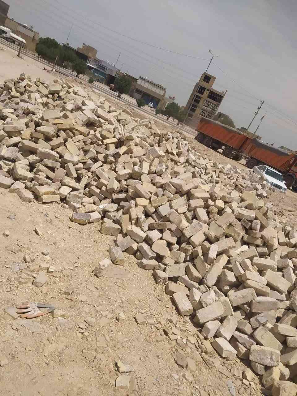 السلام عليكم طابوق مستعمل نهروان ومعمل توصيل داخل النجف فقط مكاني النجف
***********
