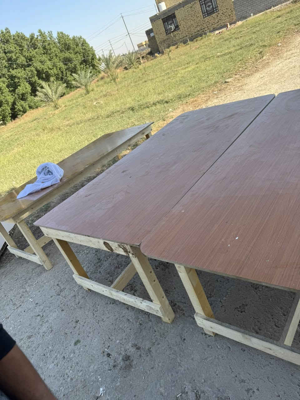 ميوزه خشب للبيع جدد العدد6عنوان ناصريه مركز ***********
