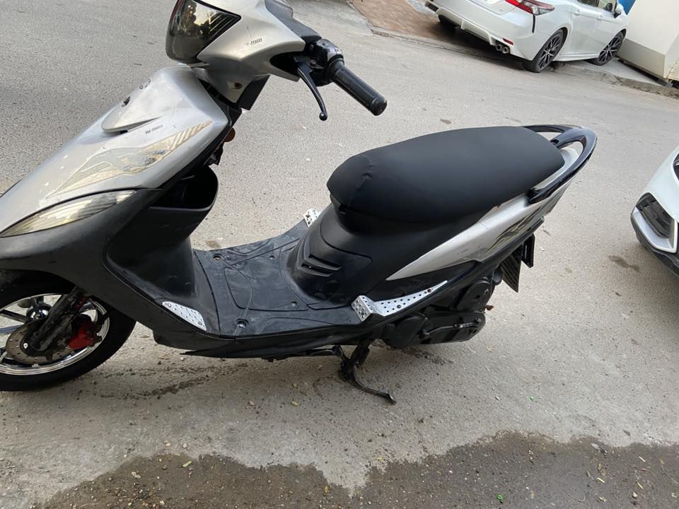 سلام عليكم ماكس رمبة للبيع جديدة شوف عينك السعر ٧٥٠هاذ رقمي ***********
