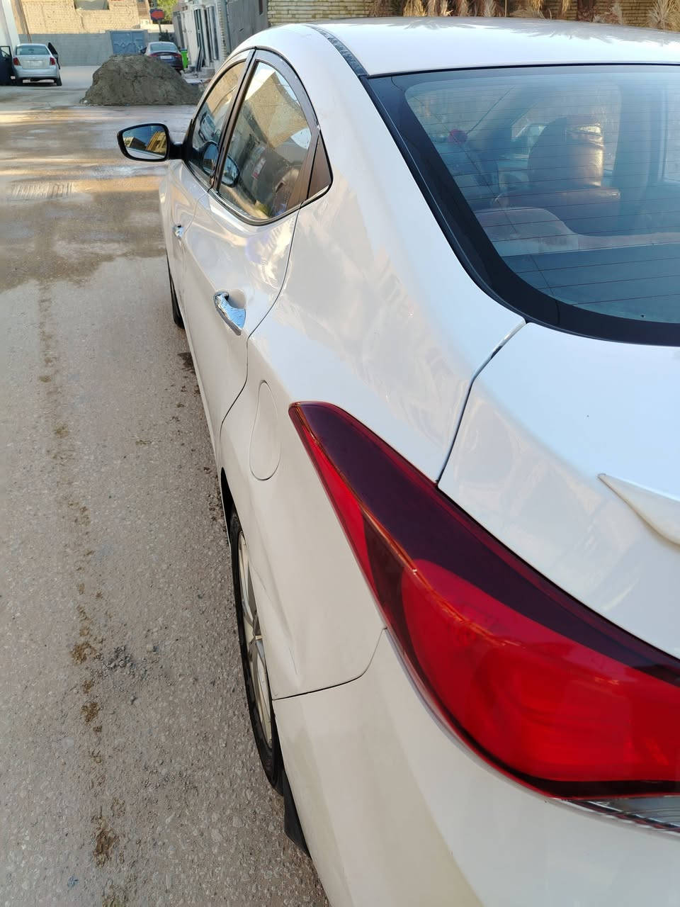 النترا موديل 15 محرك1800 نجف بأسمي، بيها صبغ جهتين داير جاملغ الخلفي..مكان السياره كوفه

***********

السعر 122 وبيها مجال للمشتري الجاد
