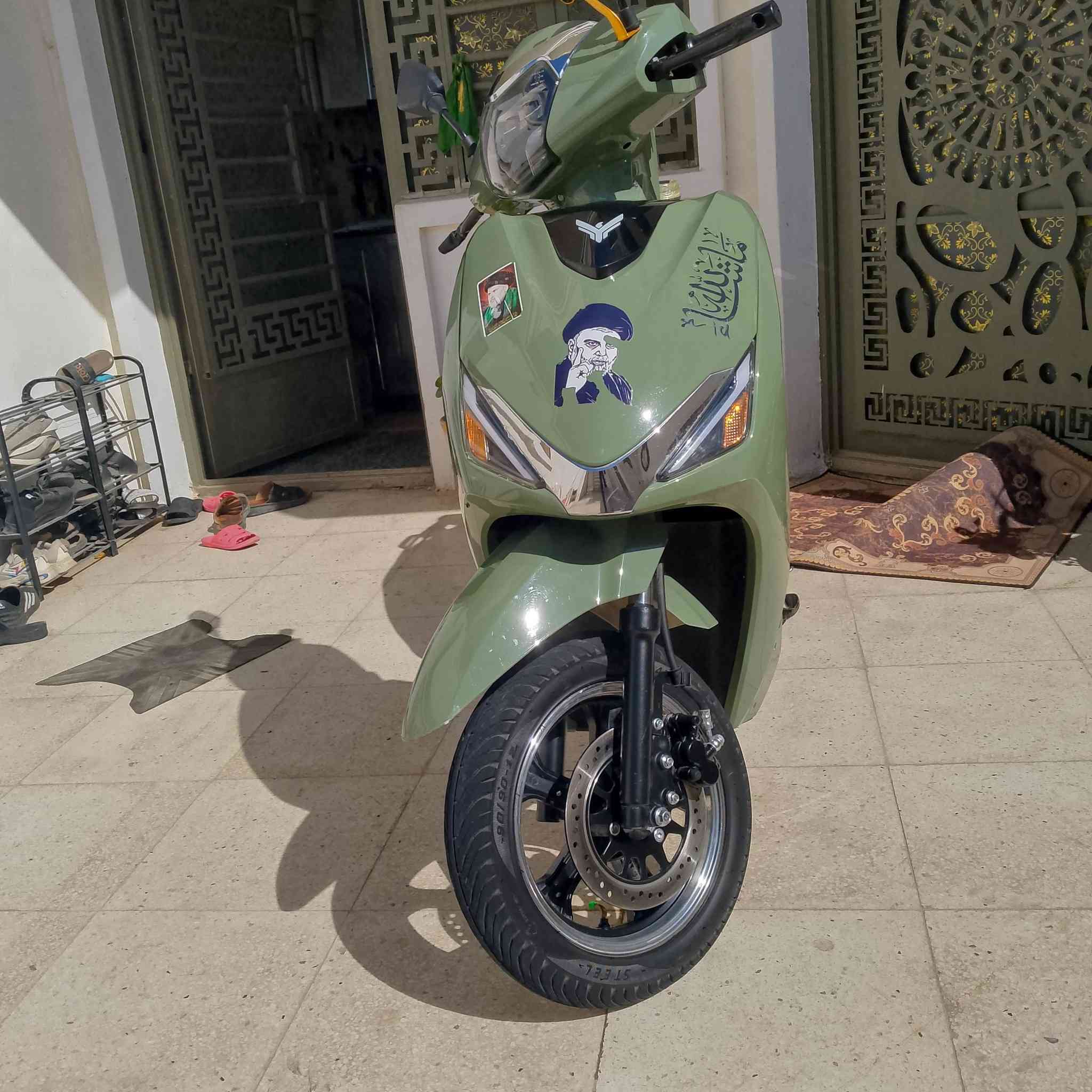 السلام عليكم دراجه شحن جديده بطاريه ليثيوم سعر مليون وبيها مجال بسيط مكان المحمودية//***********
