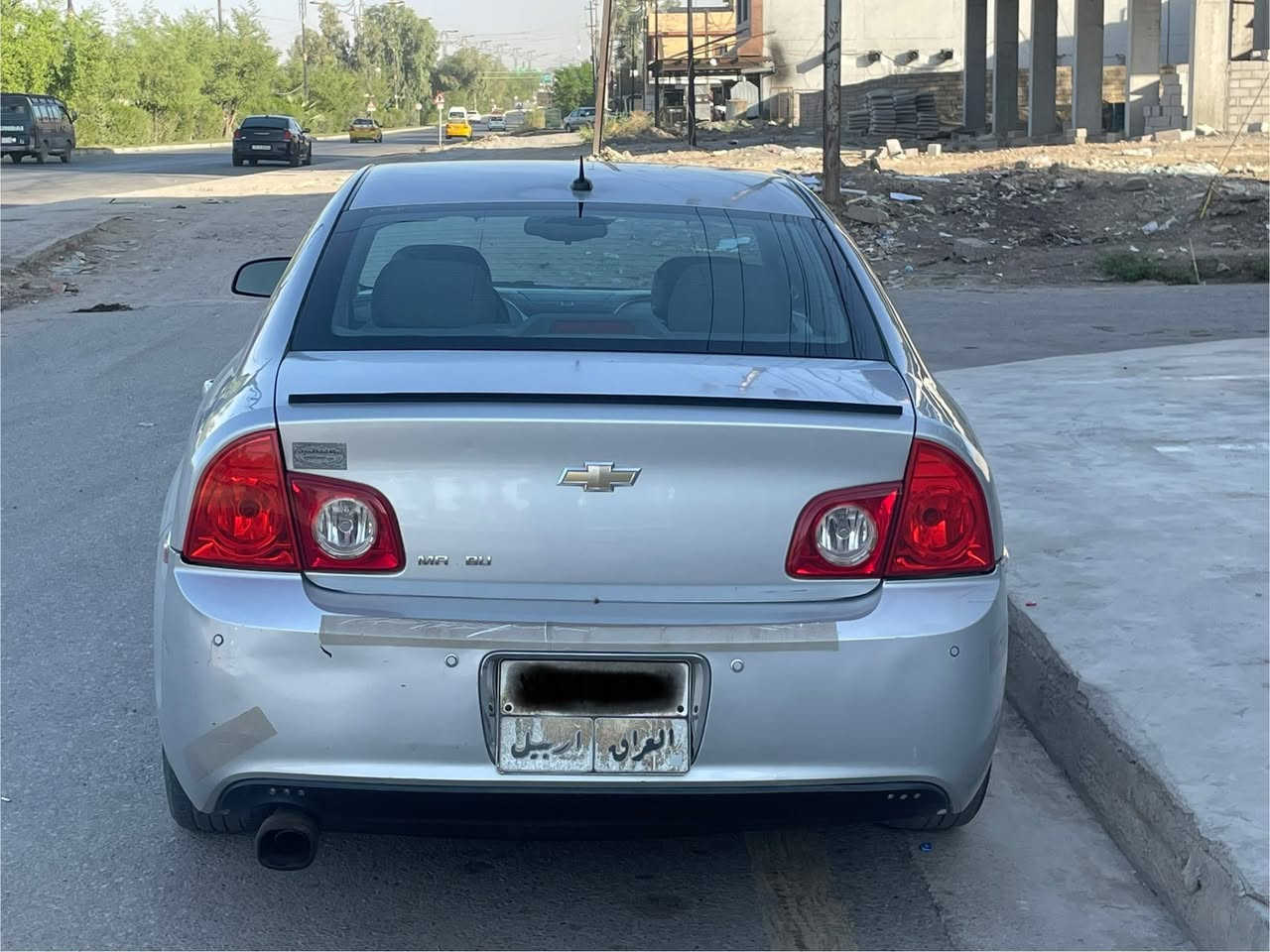 ماليبو 2009
مكينة كير شرط تبريد ثلج ❄️
بيها صبغ جاملغ وباب شرط بدون دواخل  
مكينة 2400 رقم اربيل شرط التحويل 
سعر 70$
***********
