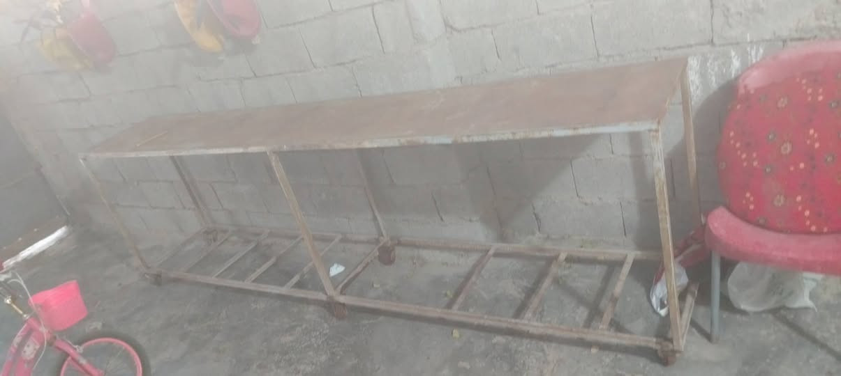 ميز عدد 2  للبيع طول 3 و نص  في 60 متحرك تايرات سعر 200 و بي مجال


**إذا كنت صاحب هذا الإعلان وتريد حذفه لأي سبب، رجاءا أرسل رسالة إلى الدعم الفني**