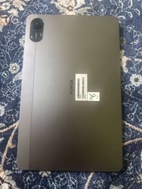 honor pad x9 للبيع الذاكره 128gb ويدعم 60 فريم ببجي الاستخدام شهر واحد...