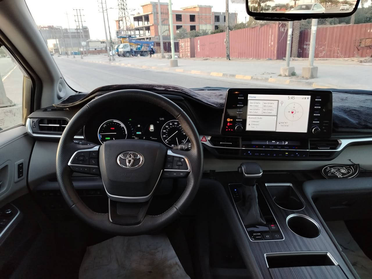 السلام عليكم
#للبيع

تويوتا سينا 

2024

محرك 4سلندر 2.5 هايبرد

دفع رباعي

المسافة المقطوعة: 4396 ميل

ليمتد فول مواصفات

حساسات 

كامرة 

كشنات جلد تدفئة تبريد

رادارات

مثبت سرعة

تحديد مسار

شاشة (اندرويد اوتو + ابل كار بلاي) 

بردات بلادي

ابواب كهرباء

سايد بريك كهربائي

هاند بريك

شاحن لاسلكي

فتحة سقف

وباقي مواصفات ليمتد

الضرر بنيد+جاملغ +باب مبدلات اصلي

بيهة تعديل بالجاملغ الخلفي 

مرقمة بغداد بأسمي تحويل ثاني يوم

ورقم شبه مميز

#السعر 28500$

للاستفسار

***********

***********
