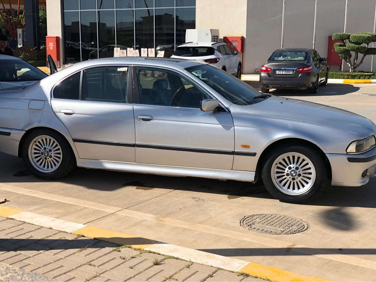 بەناوی خوای گەورە
  
 Bmw e39  525 
  ✈️🇩🇪٥٢٥ دەبڵ دیجیتاڵ گێڕ عادی 
ئارمی هەولێرە بە شەرت نایدەم 
مۆدێل ٢٠٠٠ بێ دەعم و لێدراو سارد ❄️و گەرم 🔥بە شەرت   
  نوکە دەرزی دەعمی نیە ✅
جوارجام کارەبا  و ئۆتۆ 
ئاوینە و سنوق کارەبا  
سیستەم سماعە و ئیمپیفایربیلاد   
کوشن هیتەر  
شاشە ئایپاد 
ناو رەساسی  
ناو دەری زۆر جوانە
٥٠-٦٠ هەزاری  مەسرەفی  وردەی تیایە   دوای مەعمەلە بۆت ئەگیرمۆ 
جوان بیخوێنۆ ئینجا نامە بنیرە  
 
 ڕەحمەت لێبێ مشتەری نیت لە کاتی خۆت و ئێمەش مەگرە 
 مشتەری سەرچاوم  وەرە سیری بکە و مەعمەلەی خۆت بکە  لە سلێمانیم  سعری ٤٨$ گەڵا و مەعمەلە کەم
*********** wats app &viber السليمانية, العراق
