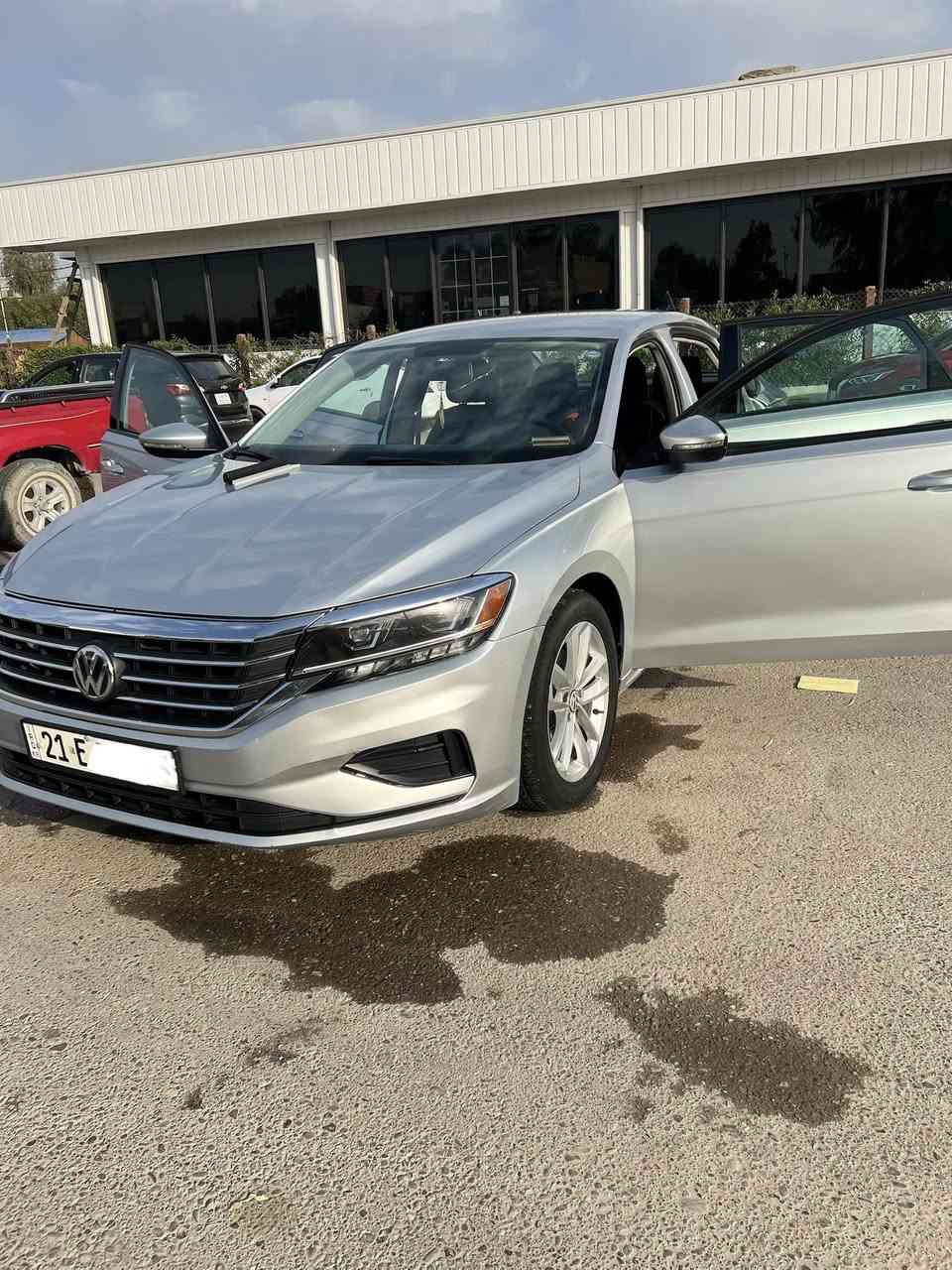 للبيع فقط 
فولكس وأكنّ باسات
مديل 2020
وارد امريكي 
لون سلفر
ماشية 63 
فئة فوول ماعدسلايت
قوة محرك 20 تيربو 🚀🚀
تبريد 
زينون
كامرة
رادار امامي 
رادار خلفي 
اشاير مري 
توقف ذاتي 
نظام كير اوتو + عادي 
ويل كروم 
تحكم استيرن جهتين 
نظام سماعات مظخم
ضررها قطعتين
نسبة نظافة ماشاءالله 90‎%‎
سيارة جاهز من كل نواحي 

سعر عل خاص


**إذا كنت صاحب هذا الإعلان وتريد حذفه لأي سبب، رجاءا أرسل رسالة إلى الدعم الفني**