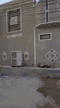 للبيع بيت 50م طابق واحد بحي ميثم التمار قرب مستشفى الكفيل قرب اسواق برتقاله الاستفسار *********** اني صاحب البيت
