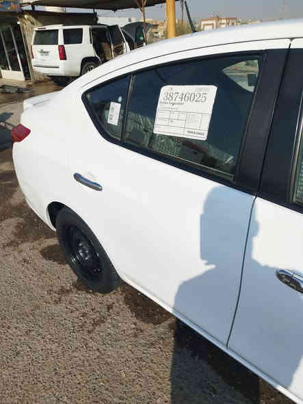 جام كهرباء 4
شاشة إصلية 
أرضية جلد
كامرة خلفية
تخم تاير جديد
هندي ام البليته الزركه..
السيارة جديدة كلش ونضيفة 
كفالة عامة ...بس فقط بارد بسيط 
سعر 110... مطلوبه شركه 6 أشهر تصير حرة 
الشراي يتصل فقط أو واتساب
***********.. مديل 21
