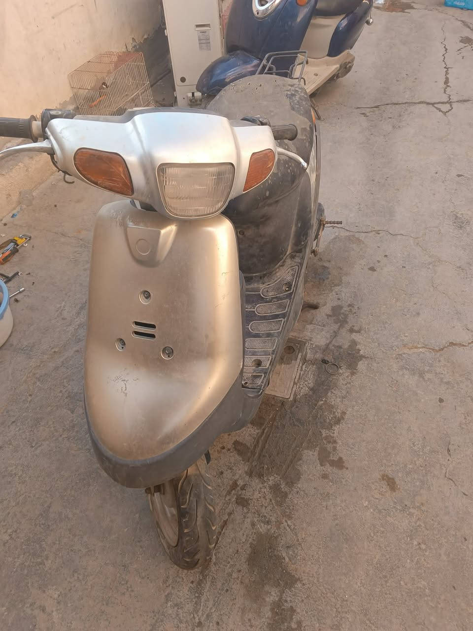 دراجة بطه 2003 للبيع أبيعه طافيه كومة حديد ب100 قفل


**إذا كنت صاحب هذا الإعلان وتريد حذفه لأي سبب، رجاءا أرسل رسالة إلى الدعم الفني**