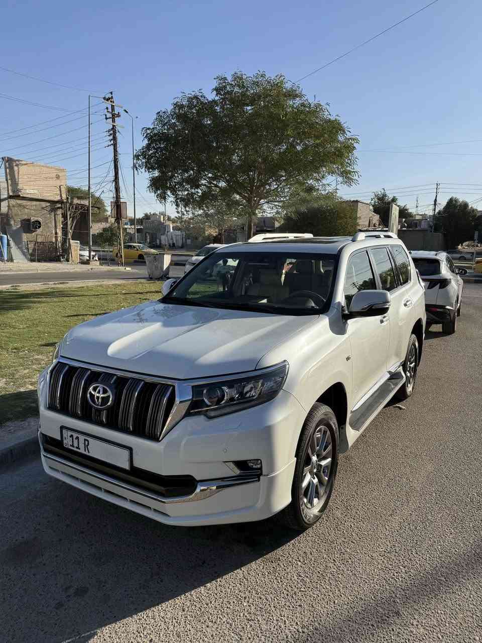 برادو vx
موديل 2020
ماشيه ٦١ الف
مواصفاته معروفه
١-كامره اماميه + خلفيه 
٢- مري شفط
٣- دبل تانكي
٤-تحكمات مقاعد اماميه + خلفيه 
٥-تحكم ستيرن كهرباء
٦-مقاعد جلد
٧- تدفئه وتبريد مقاعد
الى اخره..
السياره مكفوله كفاله عامه عدا رصعتين صغار على وضعهن ومامبينات وسونار موجود وياها وتجي تفحص وتشوف
رقم بغداد انكليزي وتحويل ثاني يوم 
مكاني كربلاء المقدسه

سعر السياره ٤٤،٠٠٠ وبيه مجال 

***********
***********
