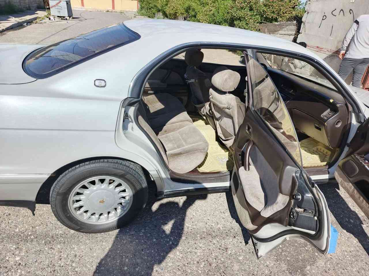 بطه موديل 94 كير ومحرك300شرط طخم نص عمر تواير 4جدد تبريد نقص غاز بيها صبغ مكانات انطيك احزام شرط التحويل يرهم مراوس حسب القناعه السعر 53وبيهامجال ***********
