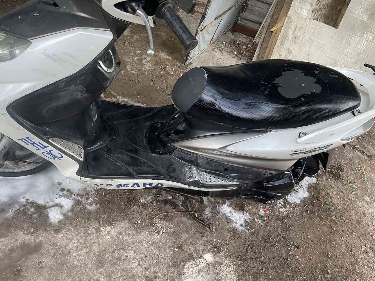 سلام عليكم شباب سكنس البيع كلش نضيفه لله شاهد مل ولد موضف ميطلع بعيد الدراجه خير من لله ناعمه كلش سعر الدراجه 1000
مليون المكان بغداد البياع ***********
