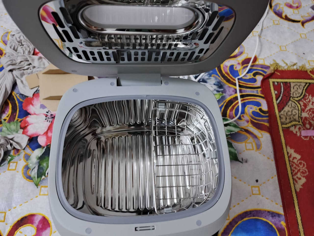 سلام عليكم معقم اغراض واغراض اطفال حراري وبل اشاعه الفوق بنفسجية السعر 60الف +توصيل مجاني كل المحافضات +الرقم واتساب ***********+العدد ثنين الوحده ع 60الف
