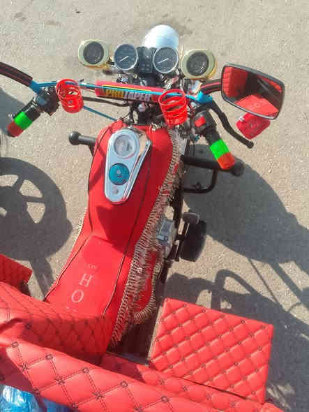 سلام عليكم موديل 2024 نضافه 100/100 جاهزه لشغل ماعايزه اي شي جديده سعر 1900مكاني بغداد تقاطع درويش *********** واساب بي او تصال
