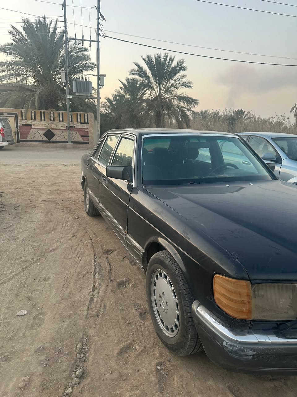 السلام عليكم حبايب مارسيدس رئاسي موديل 91
السياره حلوه محرك 3000vvt.  
كير محرك مكفول 
رقم بصره ،، 
مكان السياره البصره قضاء المدينه 
السعر 38 وبيه مجال حگ الجيه ***********
