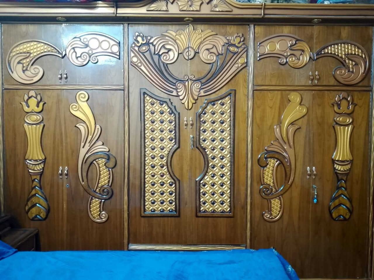 السلام عليكم
غرفة اخشاب للبيع السعر 600 بيها مجال


**إذا كنت صاحب هذا الإعلان وتريد حذفه لأي سبب، رجاءا أرسل رسالة إلى الدعم الفني**