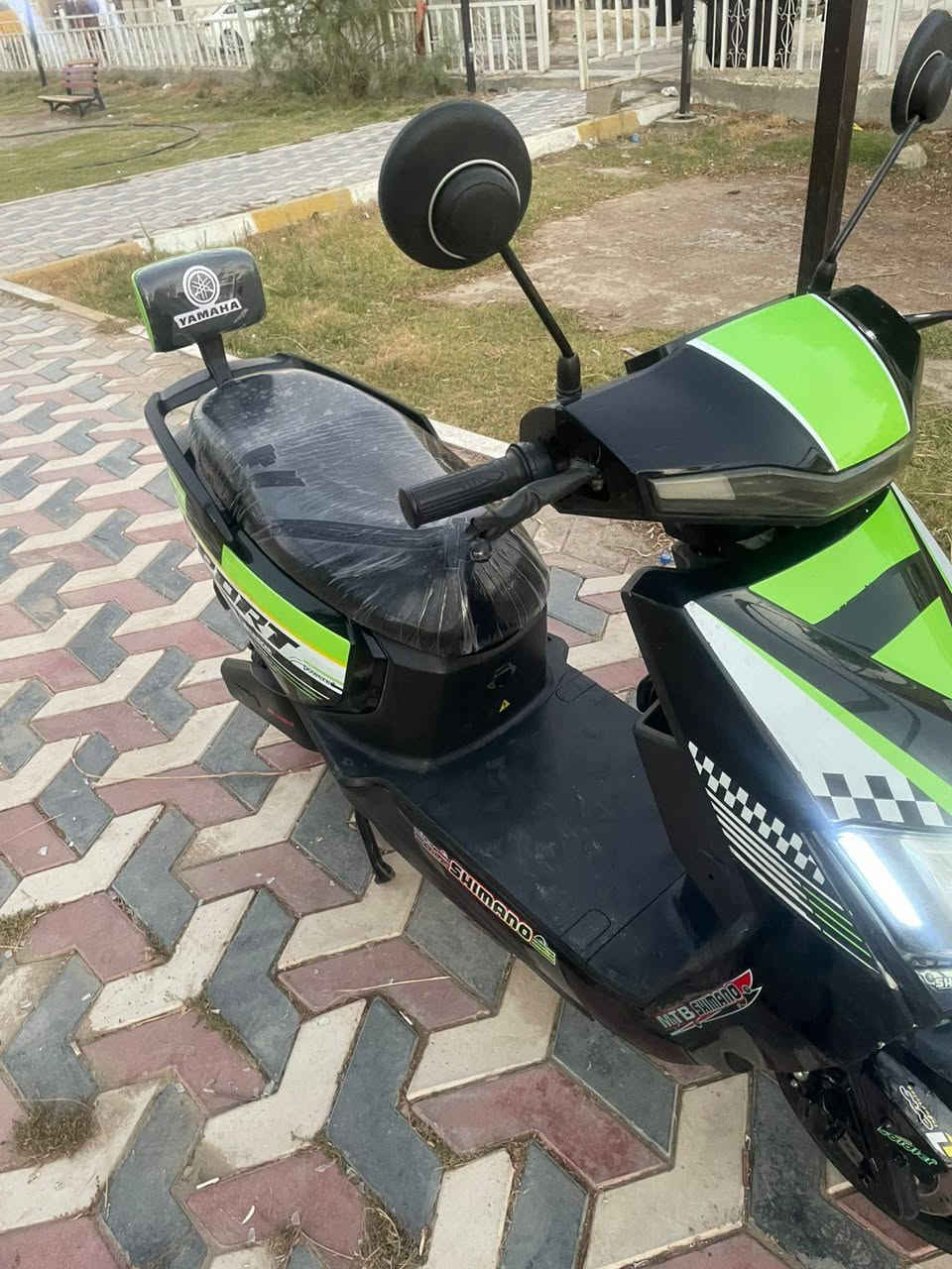 السلام عليكم دراجه شحن للبيع الدراجه نوع سكنس 
باتريات مسطره6
بصمه وسويج
شاحنه اصليه ولي 
بريكات دسك 
الدراجه كهربائيات كله شغاله 
طسه ناعمه 
نضام حمايه 
قفل ستيرن 
ستاند جانبي وتعليك 
الدراجه كلش نضيفه مابيه اي خلل السعر500قفل سعر ار9
***********
مكاني بغداد الامين الثانيه
