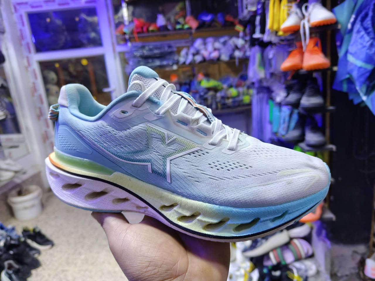 تم وصول احدية بالة اصلي ماركات عالمية اصلية 

قياسات مختلفة أسعار مختلفة حسب ماركة 

العنوان رأس جادة قرب مطعم هولير 

***********  تجهيزات كاس العالم
