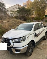 وبركاتة للبيع تيوتا هايلوكس  موديل ،،2023 اصل بلادي  رقم أربيل جديد با...