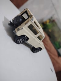 لاندروفر سفاري • ماجوريت • مقاس ١/٦٠