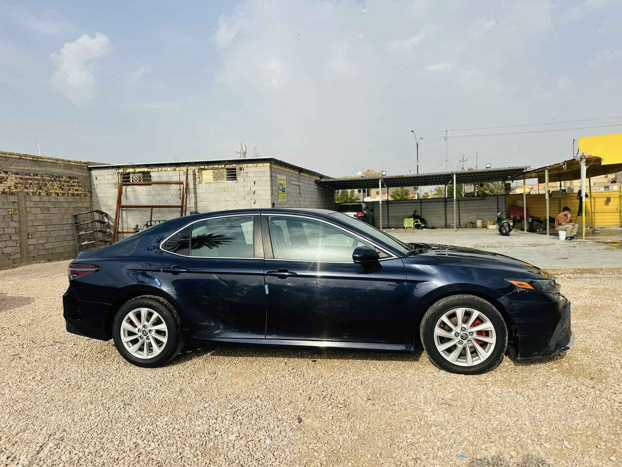 السلام عليكم للبيع كامري 2022 رقم مثنى نكليزي معوقين. وكاله عامه مطلقه ثاني يوم
السياره LE
جاهزه من كلشي على وضع الشركه. محرك وكير شرط. 
مابيها اي قطعه تبديل ليبل واحد السياره. 
السعر 160 اوبيها مجال للشراي. 
مكاني السماوه الرميثه 
***********
***********
