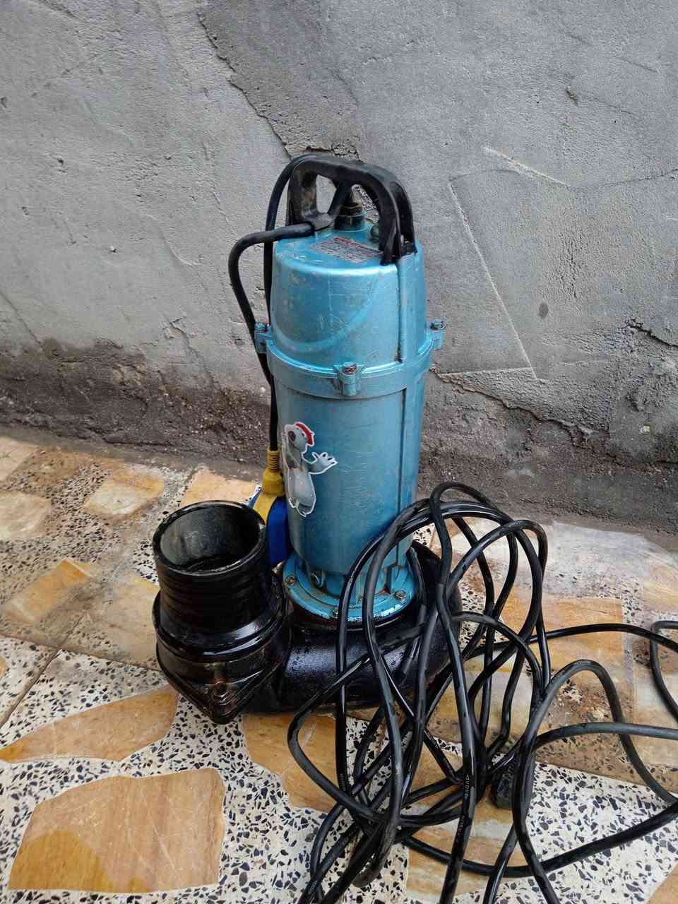 سلام عليكم ماطور قطاس ٤نج نظيف مستعمل ٤اشهر وهوز ٧متر


**إذا كنت صاحب هذا الإعلان وتريد حذفه لأي سبب، رجاءا أرسل رسالة إلى الدعم الفني**