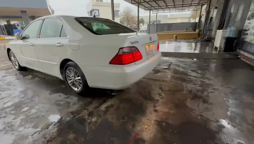 شاهینە مووس مووس 2007 ناو زەرد مەلەکی
بچوک بە گەورە اڵتونی بازار کەم بەنزینخۆر
ساج مەلە کی دەعم و لێدراوی نیە 
100 هزار حقیقی رۆیشتووە
تایە و ویلی لۆک مسرفی هیچ نیە کامل مسروفە 
ناو سنوقی کامل تیایە گێر و مەکینە ی لۆکە 
کۆدی هەیە سەیارەکە 
شانسی کۆسرە و کەڤەر گۆراو وەشەرت
تبرید و سارد و گەرم مزبوتە 
شانسی کۆسرە و کەڤەر گۆراو بەشەرت
الیاری بیلادی یابانە  ساجی شکاوی پیوەنیە 
3 دوگمە و پەردەیە رۆنی کامل گۆڕاوە 
75 گەڵا و مجالێ برایانە *********** سلێمانی
