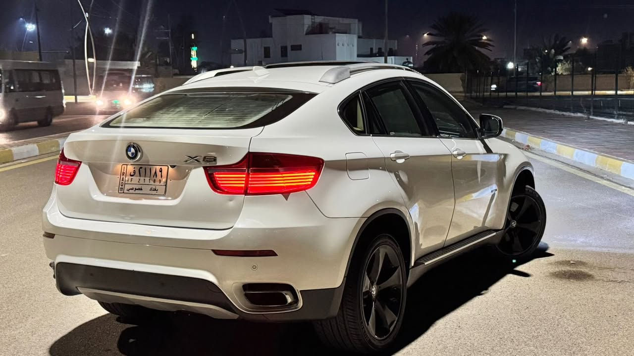 BMW X6 2008 
محرك V8 تون توربو 
السياره خليجي وكاله مكفوله فول مواصفات 
محرك جديد وكفاله هوه والكير 
X drive دفع كلي للعجلات
دبل شاشه 
فتحه سقف
داخل بيجي 
كشنات كهربائية فول وضعيات
جاهزة من كلشي مابيها اي نقص ولا اي عطل ولا اي انذار 
بلاديه كلها 
صدر امامي خلفي جديد 
منظومه لايت زرع عدسات اوزوم وبلوجكتر زنون اصلي يعني ضواها نهار 
سياره نظيفه بدون نواقص مال بيت رقم بغداد باسمي 
تحويل او وكاله جاهز
***********
