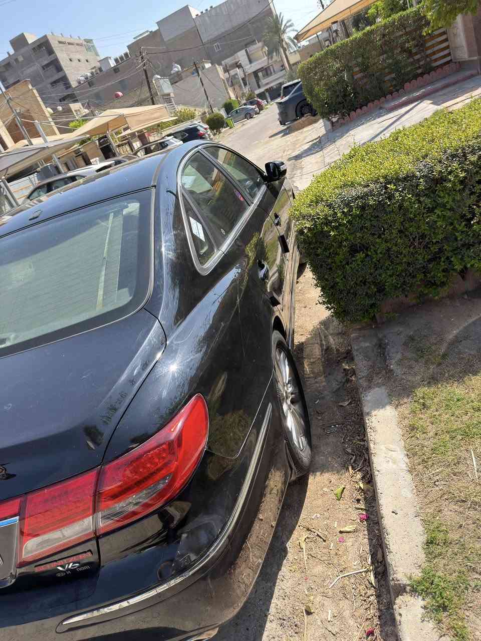 السلام عليكم 
ازيرا ٢٠١٠ خليجي محرك ٢٧٠٠ فول مواصفات(_فتحه_داخل جلد_تبريد قطعتين_حساس خلفي_بردة كهرباء_تحكم ستيرن_كشن كهرباء جهتين) 
بيها بارد بالجاملغ الأمامي فقط
السعر ١٠٥ $
مكانها بغداد المنصور 
***********
