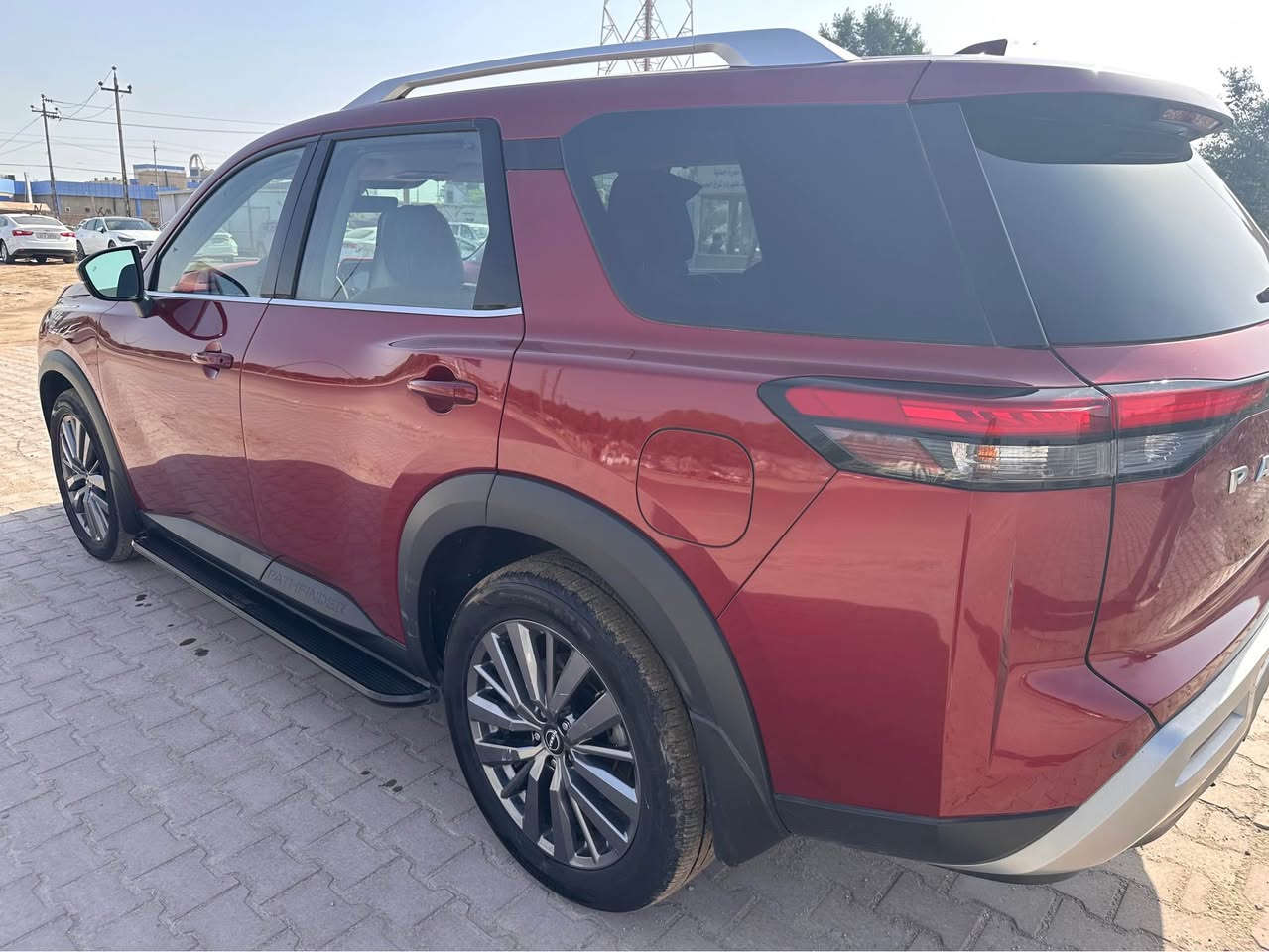 للبيع  : نيسان باثفايندر
الفئه : SL
فور ويل 4*4
الموديل: 2024
حجم المحرك : V6 3500  
اللون : احمر
الممشى: 31 الف كيلو 
المواصفات :
بانوراما 
قياده ذاتيه
كامرات 360 درجه
بردات خلفيه 
بصمة تشغيل
بصمات ابواب 
تشغيل عن بعد
تدفئة مقاعد اماميه
هيتر ستيرن 
مقاعد جلد
رادار امامي و خلفي و جانبي 
تحديد مسار 
حساسات اماميه
حساسات خلفيه
صندوك كهرباء 
7 وضعيات قياد
اوتو ستوب 
اوتو هولد 
رقم  شمالي وكالة
مكان السيارة البصرة
بدون حادث بدون ايرباك مفتوحه جاملقات و دعامية وراجعات نفسهن بيها صبغ بطرف الجاملق الامامي الايسر فقط من امريكا 5N1DR3CDORC214176
السعر 310 وبي مجال  *********** البصرة, العراق
