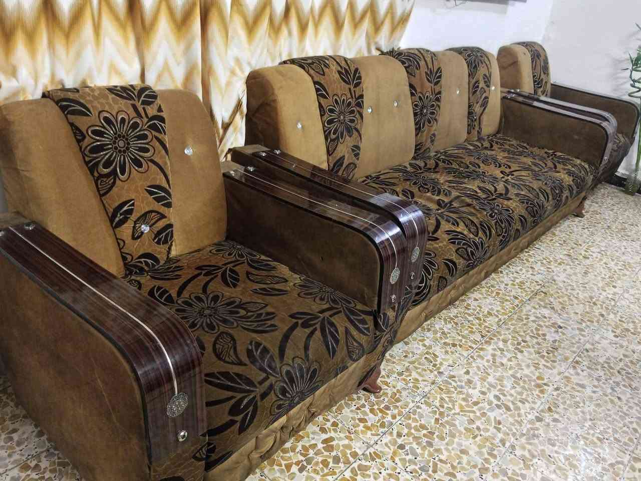 تخم للبيع قنفتين كبار وثلاث كراسي ب150 بي مجال مكان بغداد زعفرانيه شارع الصوره


**إذا كنت صاحب هذا الإعلان وتريد حذفه لأي سبب، رجاءا أرسل رسالة إلى الدعم الفني**
