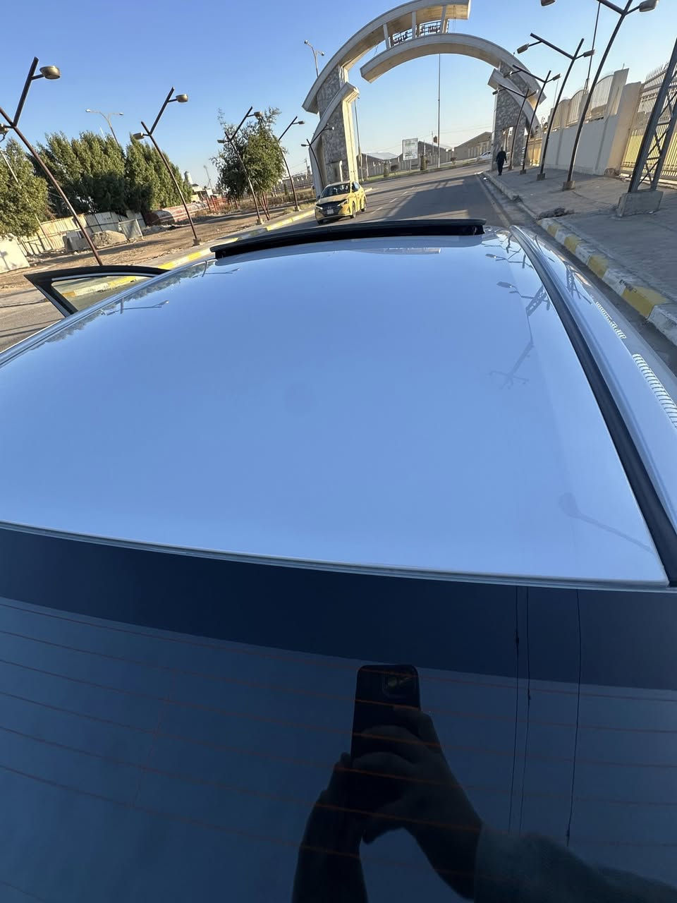 🌿🌿تويوتا كورولا  2024خليجي
⚙️ حجم المحرك 4cylinder 1.8L
🔑 مفتاح التشغيل بصمة
🚗 دفع ثنائي FWD
🔦️ كشافات زنون
🚘 دخول بصمة ذكي
🛞 حساسات ضغط الاطارات 
✨️ اشارة في المرايا الجانبية  
🚗 ا ABS 
🖥 دشبول شاشة ديجيتال
🖥  شاشة
فتحه سقف🔥
📷 كاميرا 
🎶 تحكم مقود
🔍فحص نظام السيارة 
❄️ تبريد شاشة 
❄️ قطعتين تبريد  
⛷️ نظام مانع الانزلاق
💯💯السعر 195 وبيه مجال
رقم اربيل الجديد تحويل ثاني يوم 
***********
العنوان الانبار الفلوجه
