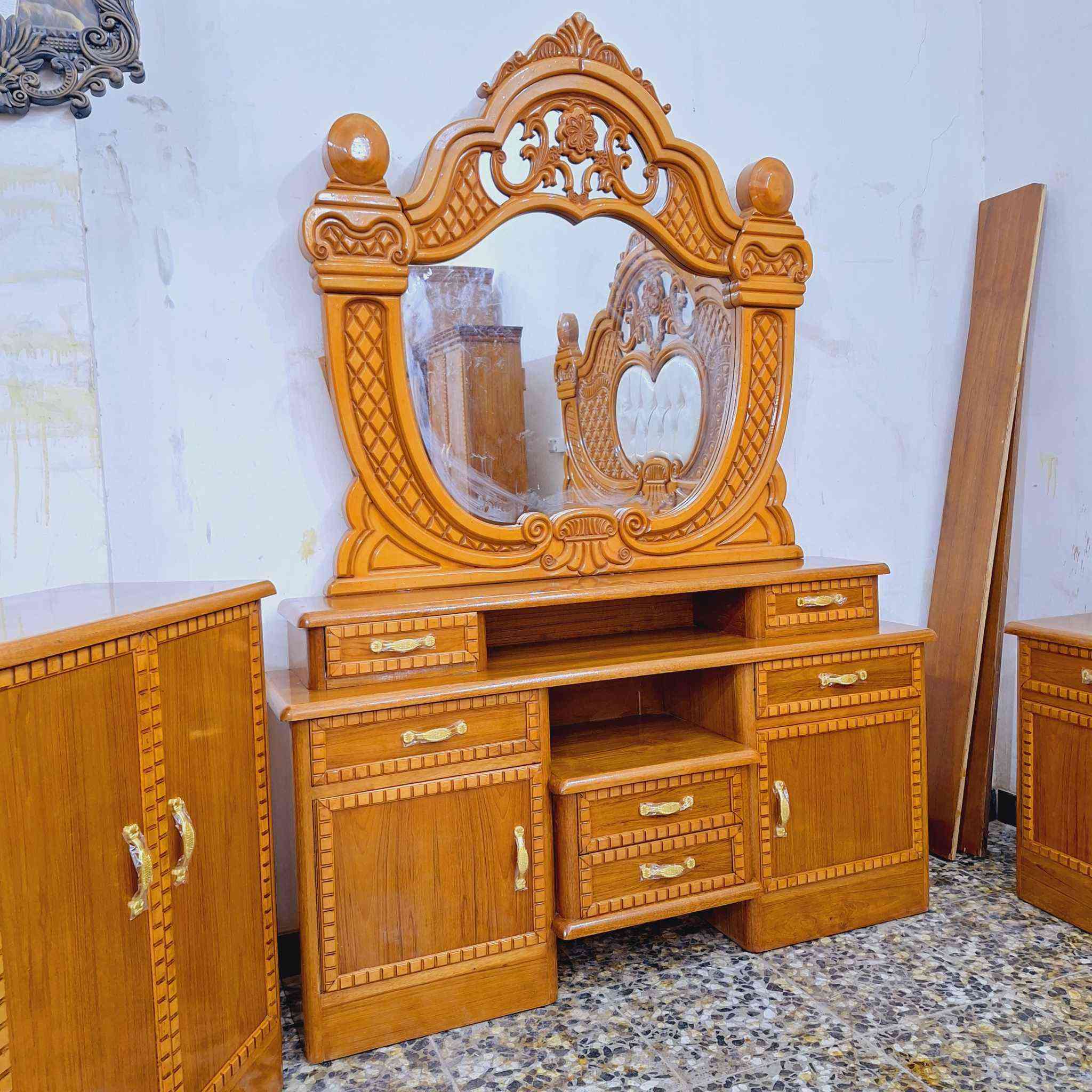 شنوووو اليوم فخامه عيني جبتلكم📢📢👌👌💥الحجز الأولوية بمراسلة 💭 
غرفه ست ابواب ملحق داخل خارج صاج غرفه تفصال درجه اولى الدنك كلهة عضم جاوي القاعده والسكف بلوك صاج الضهر جرجوبه برغي غرفه ثقيله جدآ
توصيل بغداد مجاني محافظات بكروه عنوان البلديات 💥🚛
‏‪+964 777 483 6138‬‏
