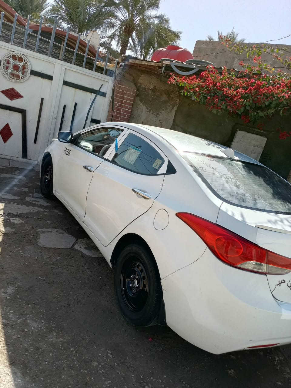 النترا موديل 11 بيه 3 قطع بدون دواخل سياره جاهزه ويل عادي قبل كم يوم شديته ترهم بيع  ومراوس حسب القناعه السعر 90 وبيه مجال اتصل ***********
