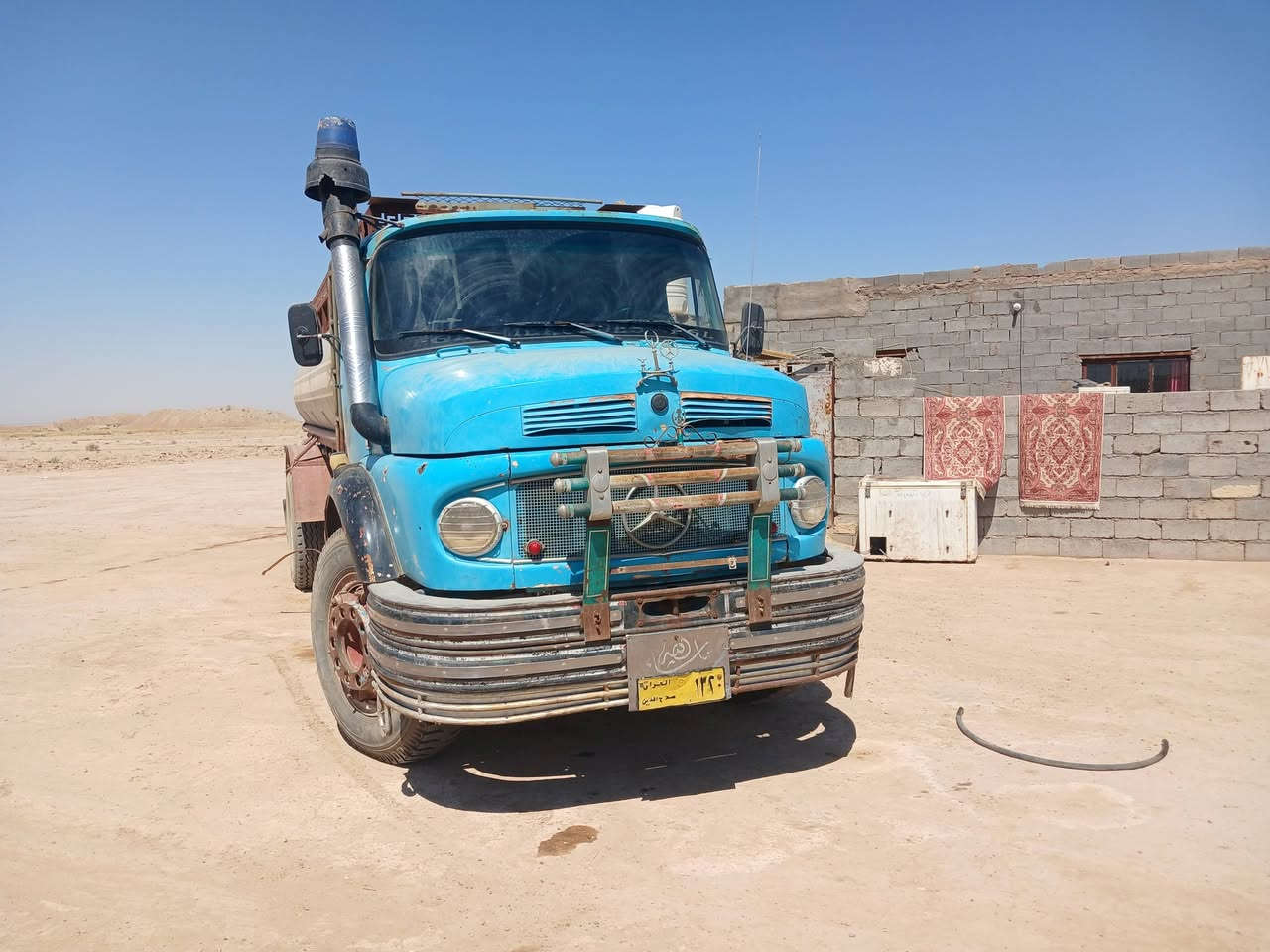 قجم موديل٧٤ راس تريله مطول محرك ٥٥ كير ٨١ شخاطه توجد في عمريت افلوجه سعر ٢٧ مليون وبي مجل رقم صلاح دين اني مكلف بنشر ***********
