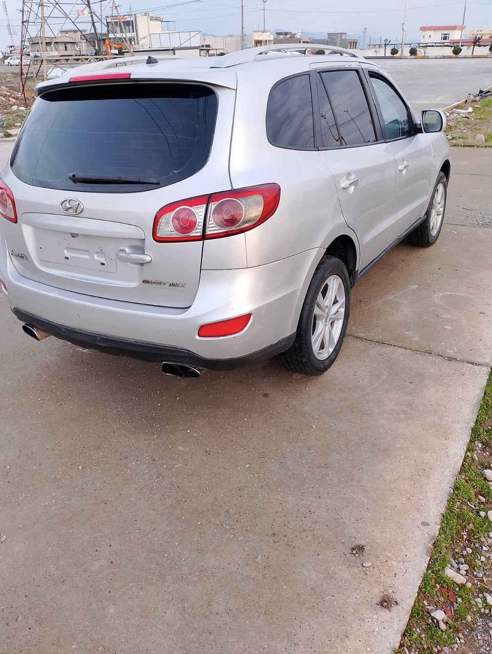 هۆندا سەنطافی

مۆدێل 2009 

گێڕ تۆماتیک و گێڕ عادی 

سوکان ڤۆڵیۆم 

کوشن جلد کوشن هیتەر

ئاوێنە کارەبای ئاوێنە ئیشارەت سڵایت 

کوشن کارەبا 

حاسە 

٣ ڕیز کوشن

کارەبای کامل مەزبوتە

 بێ شوخت و بێ کاڵ بونەوە 

***********

*********** رانية, السليمانية
