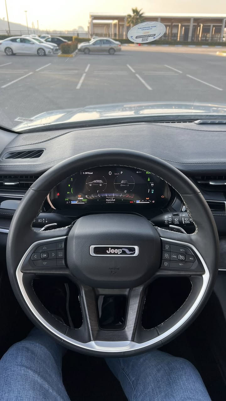 بالبداية سعر السيارة 298$ ورقة مجال بسيط للطيبين🔥💣
جيب كراند شيروكي 2023 مواصفات 4XE فول ١/١🔋
ضرر السيارة فقط جملغ بدون دواخل بدون ارباكات⚠️
سيارة شرط بدون دواخل بدون ارباكات ابد ابد ابد شرط✅
(بانوراما/دبل اكسن/كشنات تدفئة+تبربد/٣ شاشات/…)💯
(صندوق شفط/رادار/بصمة/٤ انضمة قيادة/الخ…)🥇 
مكان السيارة دهوك و فقط بيع رجاء ماشية 43 الف🌍
سيارة رقم موقت تترقم محافظة شمالية حسب قناعة👍
مكفولة من (كير/محرك/تبريد/كهربائيات) وضع الشركة👌🏻
كلشي بيها شغال و سيارة كاعدة و جاهزة ما بيها نقص🙏
***********
