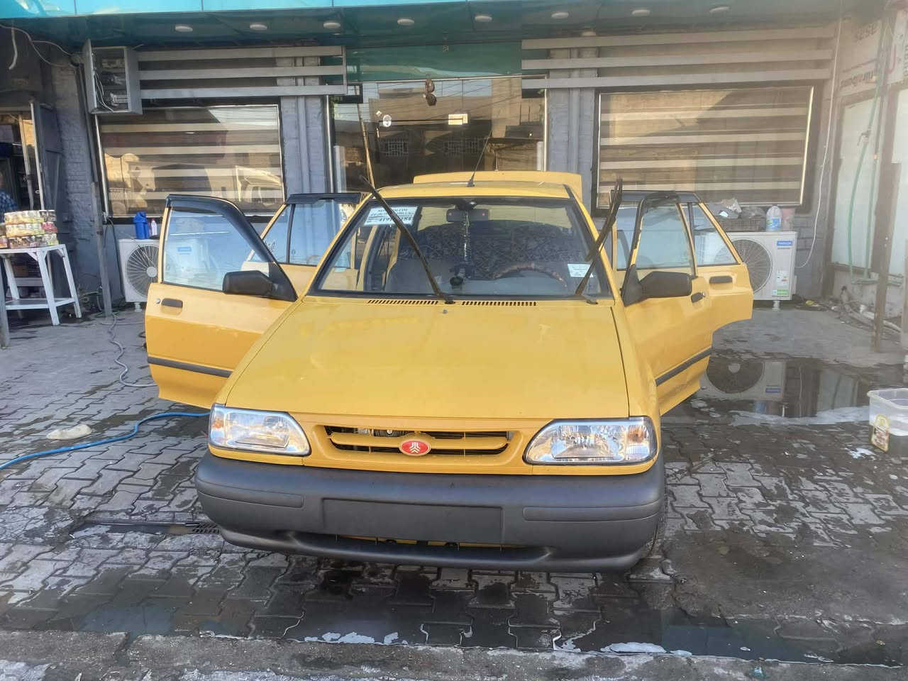 سايبه رقم بغداد للبيع لا يوجد نقص بيها مجال السعر 31 مكاني بغداد أبو غريب ***********2
***********موديل
2015
