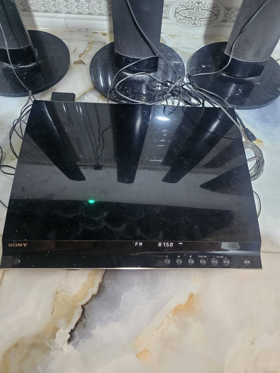 السلام عليكم مكبر صوت او سستم صوت وcd سوني مستخدم جهاز معا 4سماعات اعلى سعر يوصل ابيعه لحد ١٢ بليل
 مداخل 
Usp 
Aux
Cd


**إذا كنت صاحب هذا الإعلان وتريد حذفه لأي سبب، رجاءا أرسل رسالة إلى الدعم الفني**