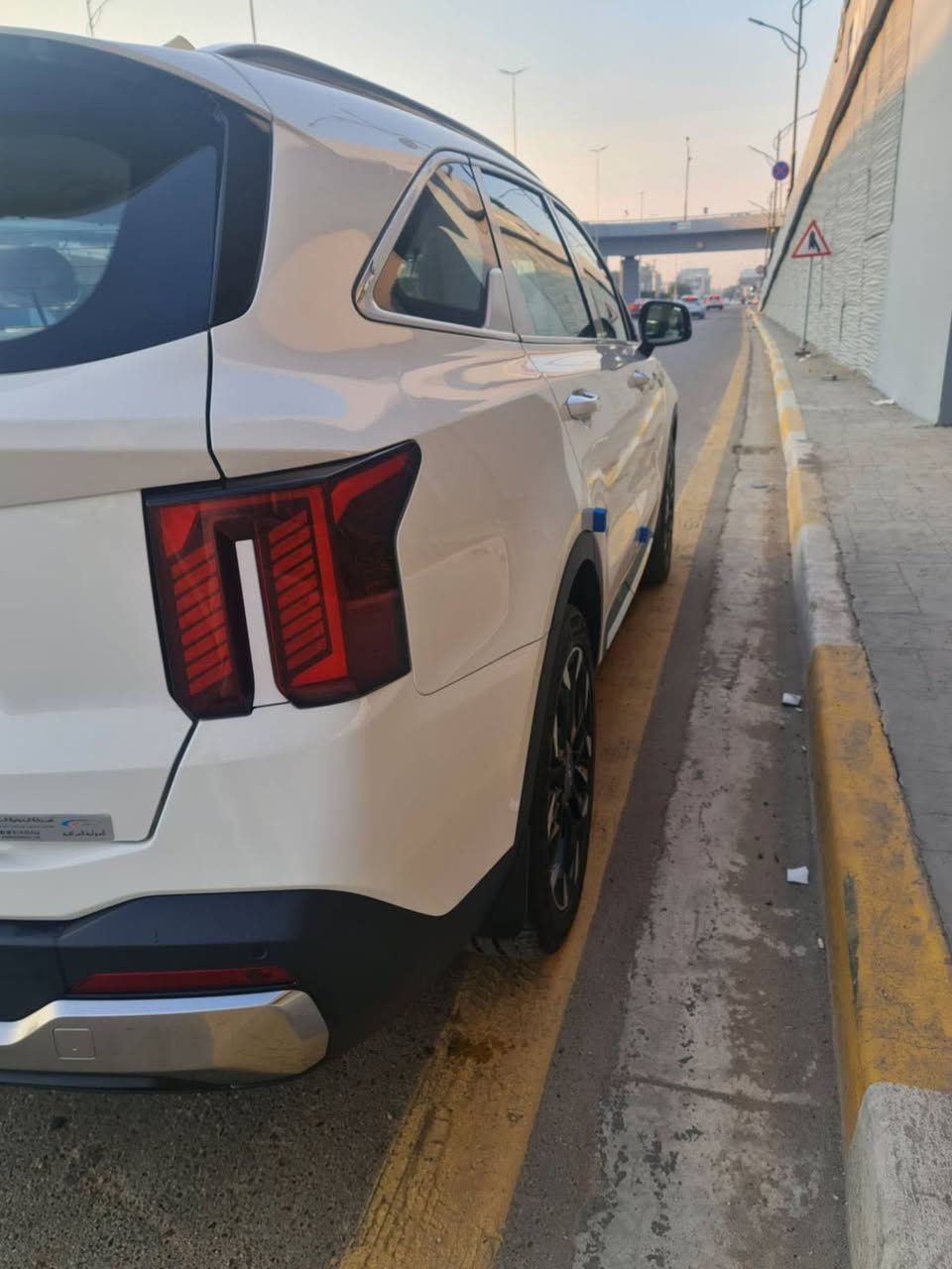 السلام عليكم
سورنتو ٤ سلندر 2025
رقم بغداد الجديد
خليجي ضمان الدولي 
محرك 4 سلندر 2500
ماشية 8000الف كيلو
السيارة مكفولة كفالة عامة 
السيارة فول موصفات عدا البنورامة
جنطة كهرباء 
كشن السائق كهرباء
شاحن لا سلكي
شاشه متصلة
تبريد شاشه
حساس امامي خلفي
كامره
7 راكب
ويل 19
مكان السياره بغداد
السعر 278 وبيهة مجال بصيط 
الاستفسار
***********
