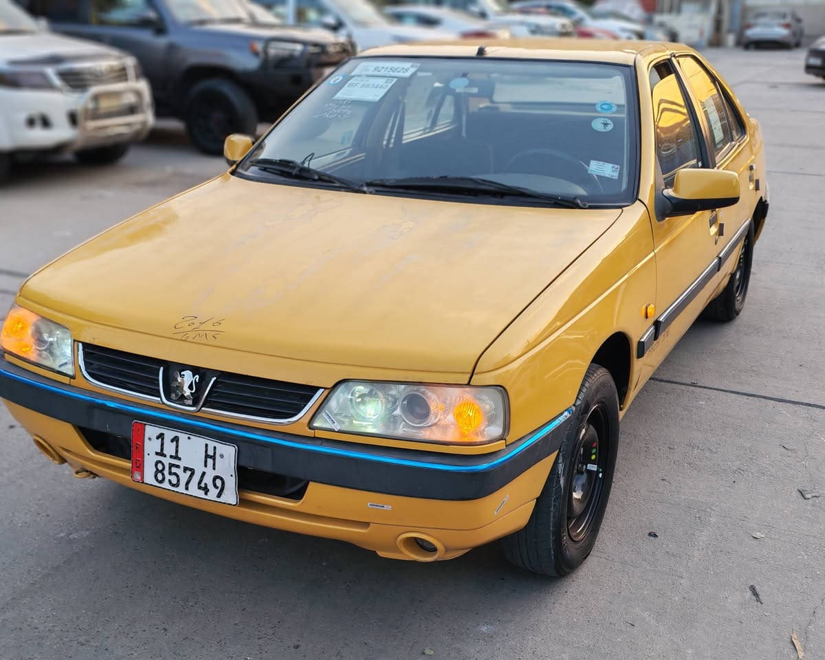 السلام عليكم
للبيع بيجو لميس 2016 
  شاشه + كامره
كير ومحرك خير من الله 
تبريد شغال تدفئة وتبريد 
كهربايات كلها شغاله 
تخم تاير جديد باتري جديد
السعر 43 وبيها مجال 
بغداد مجمع الصالحية 28 
***********
