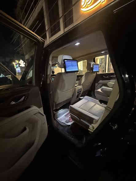 السلام عليكم 
Gmc denali  2023 رقم بغداد خليجي شركة القزاز 
55300$ 
المواصفات : 
سلايد فتحتين بانوراما 
داتا شو وعرض على الجامة الامامية 
شاشات خلفية 
داخل لونين 
بصمة ابواب 
تشغيل عن بعد 
كشنات كهربائي 
كشنات خزن 
كشنات تدفئة تبريد 
كشنات خلفية تدفئة 
دبالات كهرباء 
دوسات كهرباء 
رادار امامي خلفي 
رادار نقطة عمياء 
رادار خط الشارع 
كامرات 360 
صندوك كهربائي 
حساسات امامي خلفي 
قلاجة 
ستيرن كهرباء 
ستيرن هيتر 
مرايات كهرباء 
***********
