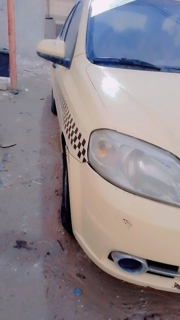 افيو البيع موديل 2010 سياره نضيفه وبيه نقوصات قلي رقم النجف  وراعيه النجف بسعر 40 ورقه وبيه مجال وهيه وغرامات ومداور علينه واذا الهيه والغرامات على  المشتري 35 ورقه وبيه مجال  و مراوس سيار كيه نفرات رقم ***********والرقم الثاني ***********
