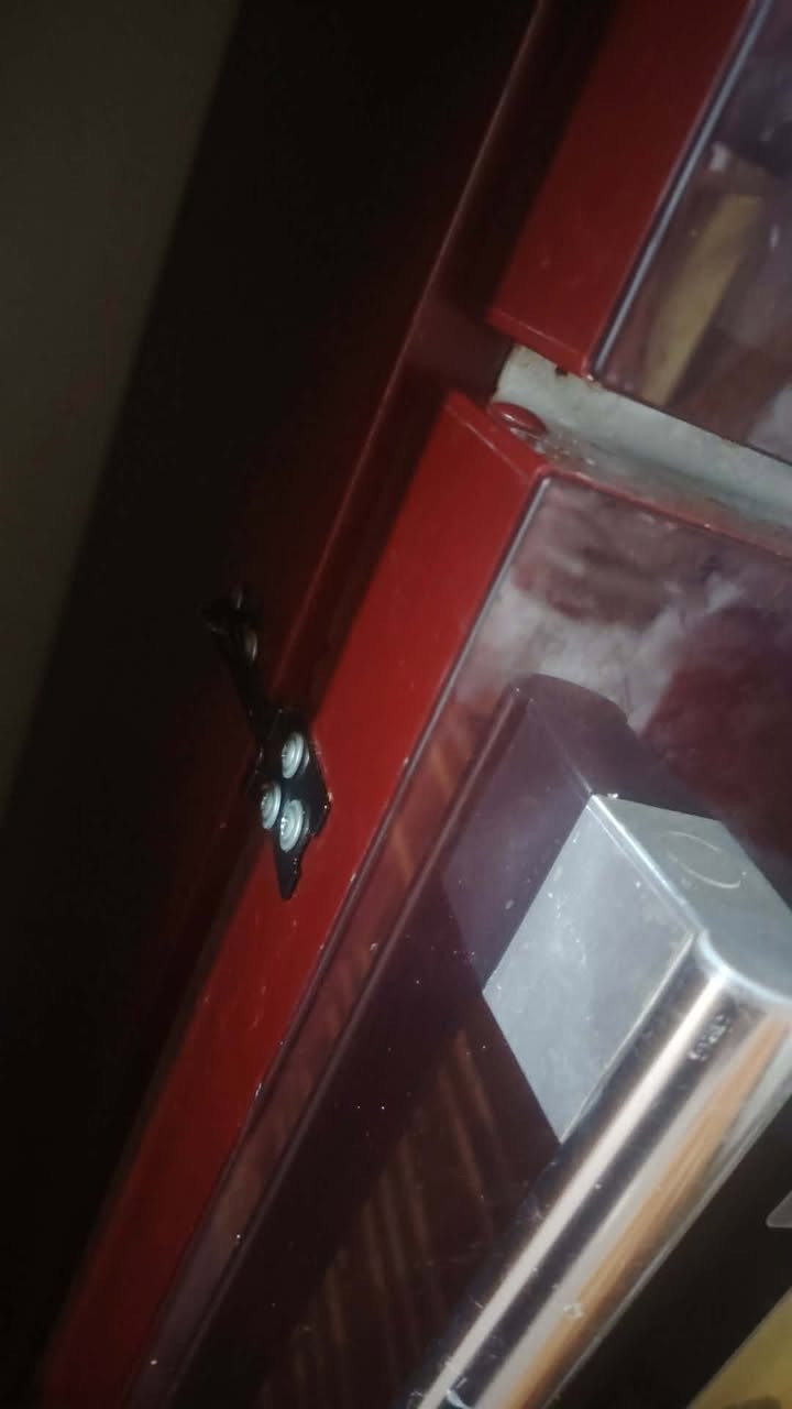 ثلاجه للبيع حجم 18 شغاله شرط وضع شركه نوعيه ال جي العربيه سعر 150 بي مجال موصل حي عدن


**إذا كنت صاحب هذا الإعلان وتريد حذفه لأي سبب، رجاءا أرسل رسالة إلى الدعم الفني**